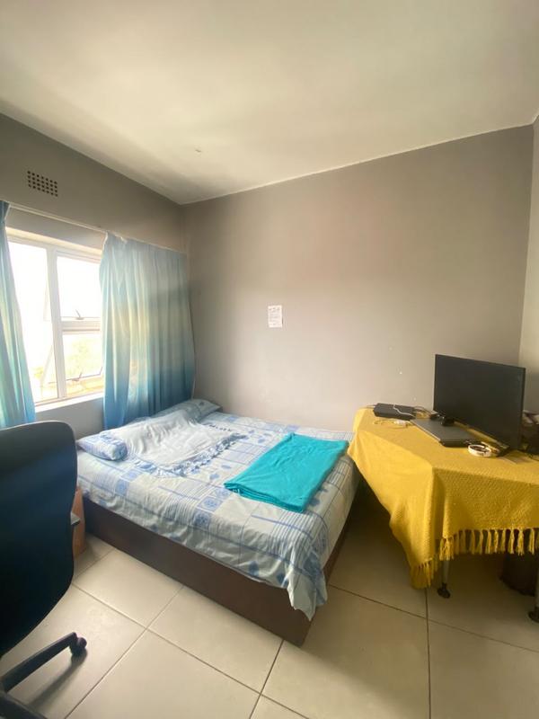 2 Bedroom Property for Sale in Zonnebloem Western Cape